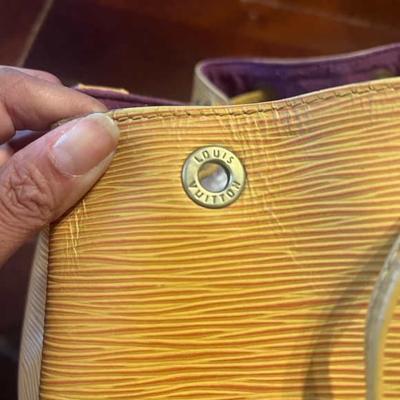 Louis Vuitton Yellow EPI Leather Petit Noe - Picture 10 of 13